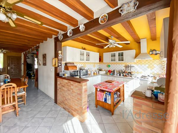 Maison familiale avec cachet 146 m² habitables Terrain clos de 1756 m² Boissy-sous-Saint-Yon