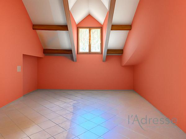 Maison familiale avec cachet 146 m² habitables Terrain clos de 1756 m² Boissy-sous-Saint-Yon