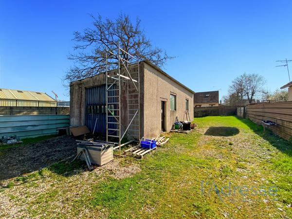 Maison familiale avec cachet 146 m² habitables Terrain clos de 1756 m² Boissy-sous-Saint-Yon