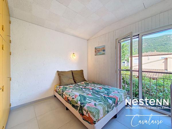 Villa 140 m² vue mer et piscine à 20 minutes à pied des plages de Cavalaire