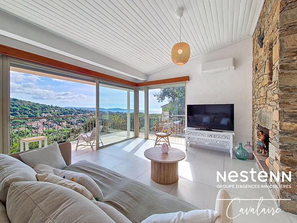 Villa 140 m² vue mer et piscine à 20 minutes à pied des plages de Cavalaire