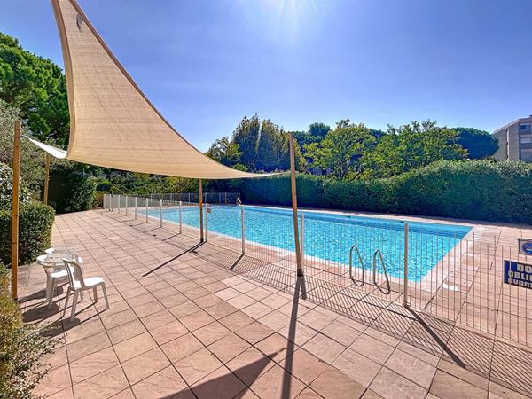 FREJUS, STUDIO, COIN NUIT, CAVE, PARKING, PISCINE ET TENNIS