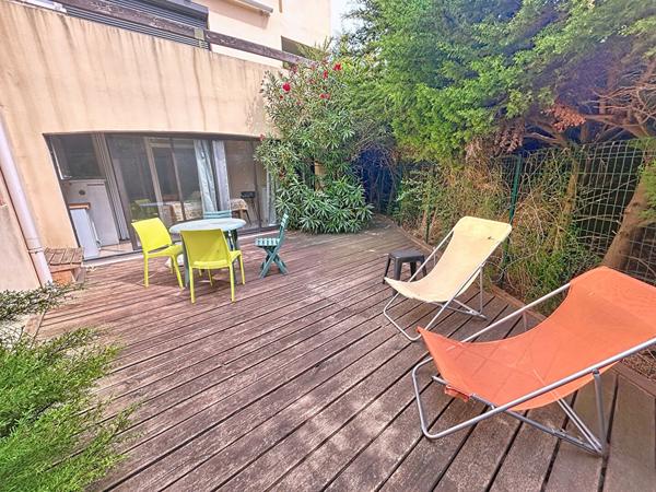 FREJUS, STUDIO, COIN NUIT, CAVE, PARKING, PISCINE ET TENNIS