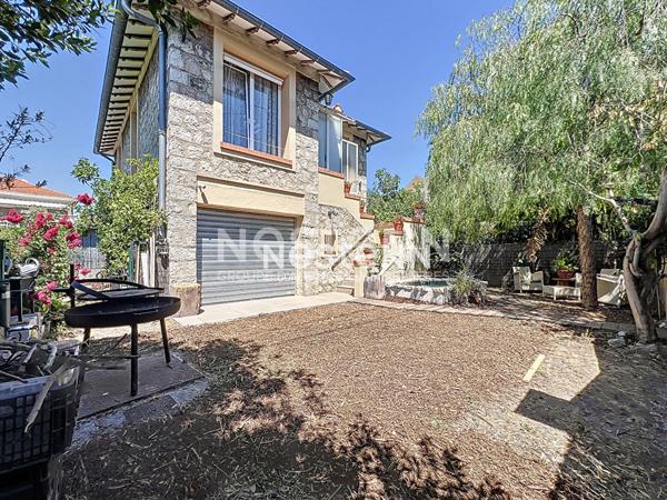 GOLFE JUAN - Maison 103m² - 5 pièces - Garage - Proche plages - Sud - Jardin et Jacuzzi