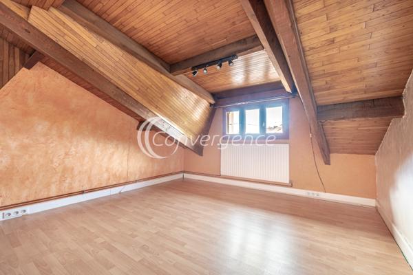 Maison
                                                                                                                                                                                                                                                                                                                        4 pièce(s)                                                                                                                                                                                                          2 chambre(s)                                                                                                                                                                                                          85  m²