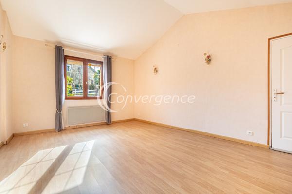 Maison
                                                                                                                                                                                                                                                                                                                        4 pièce(s)                                                                                                                                                                                                          2 chambre(s)                                                                                                                                                                                                          85  m²