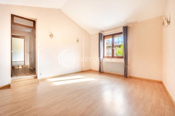 Maison
                                                                                                                                                                                                                                                                                                                        4 pièce(s)                                                                                                                                                                                                          2 chambre(s)                                                                                                                                                                                                          85  m²