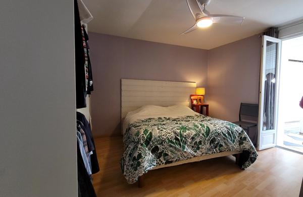 Surgères maison 4 pièces avec dépendances et piscine