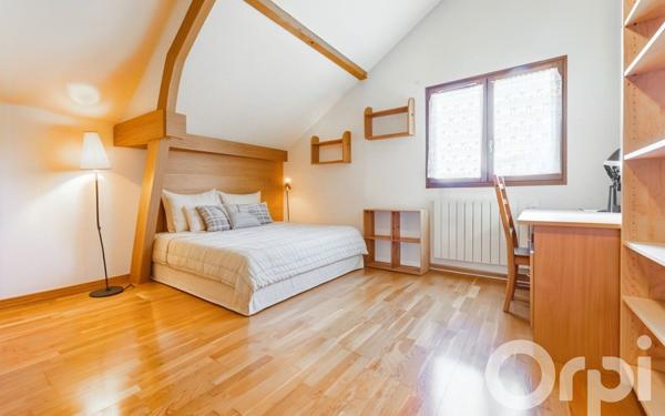 Maison à vendre    5 pièces • 150 m2 Veigy-Foncenex