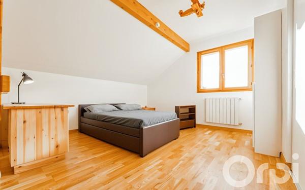 Maison à vendre    5 pièces • 150 m2 Veigy-Foncenex