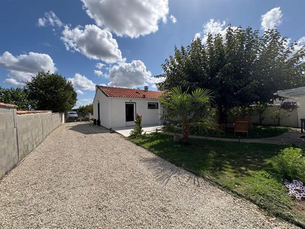 EXCLUSIVITE Maison de plain pied 98 m2 3 chambres dans le centre de CHERAC  17610