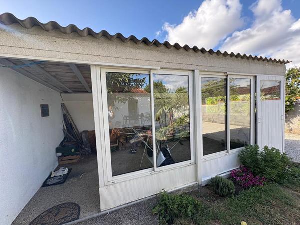 EXCLUSIVITE Maison de plain pied 98 m2 3 chambres dans le centre de CHERAC  17610