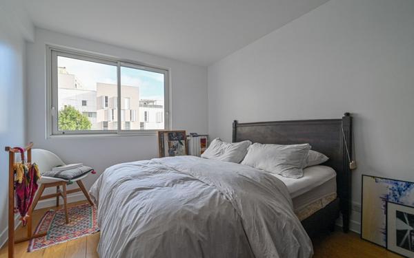 Appartement à vendre    3 pièces • 63 m2 Paris 18