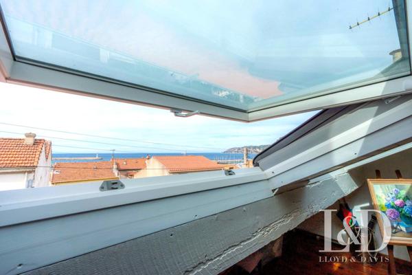 Village de l'Estaque-13006-Marseille - Rare- Maison de ville rénovée avec charme.