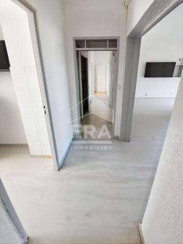 Appartement Salon De Provence 5 pièce(s) 90 m2