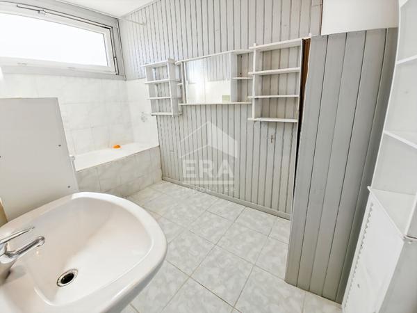 Appartement Salon De Provence 5 pièce(s) 90 m2