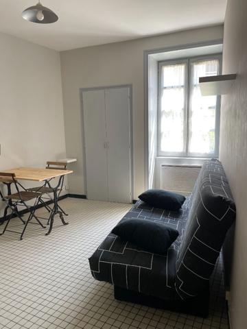 Appartement FONTENAY LE COMTE - 1 pièce(s) - 18 m2