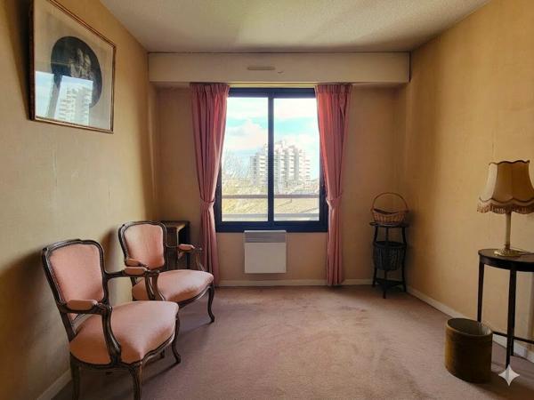 Bordeaux Croix Blanche - Appartement 4 pièces avec terrasses et garage fermé