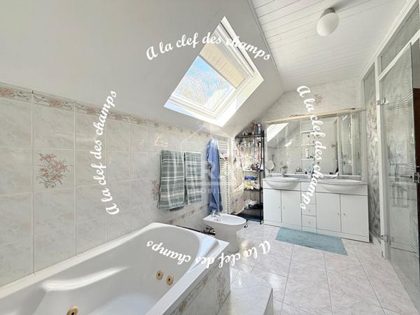 Maison Gometz Le Chatel 7 pièce(s) 188 m2