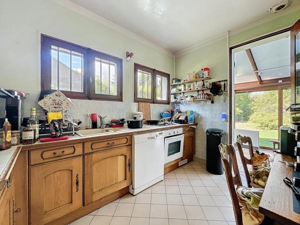 Maison 183m² 4 chambres sur grand terrain arboré