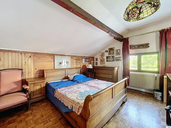 Maison 183m² 4 chambres sur grand terrain arboré