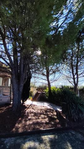Maison avec jardin paysagé, terrasses et piscine – quartier Le Rieu Alès (30100)