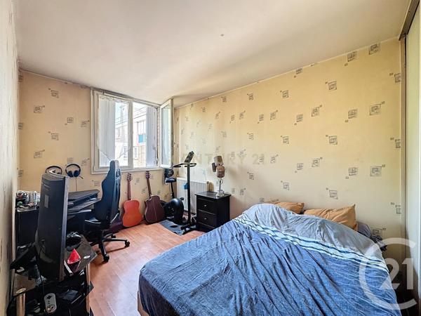 Appartement F5 à vendre  5 pièces - 96,73 m2 NOISY LE GRAND - 93