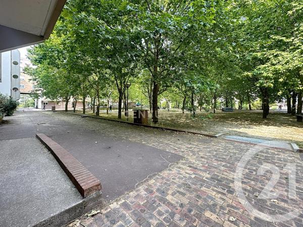 Appartement F5 à vendre  5 pièces - 96,73 m2 NOISY LE GRAND - 93