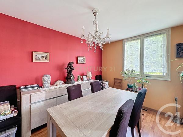 Appartement F5 à vendre  5 pièces - 96,73 m2 NOISY LE GRAND - 93