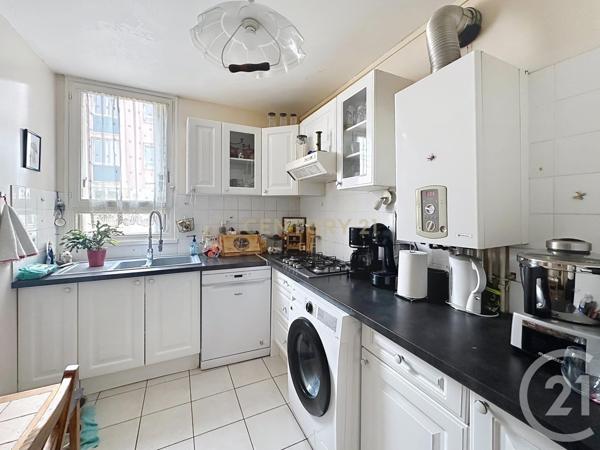 Appartement F5 à vendre  5 pièces - 96,73 m2 NOISY LE GRAND - 93