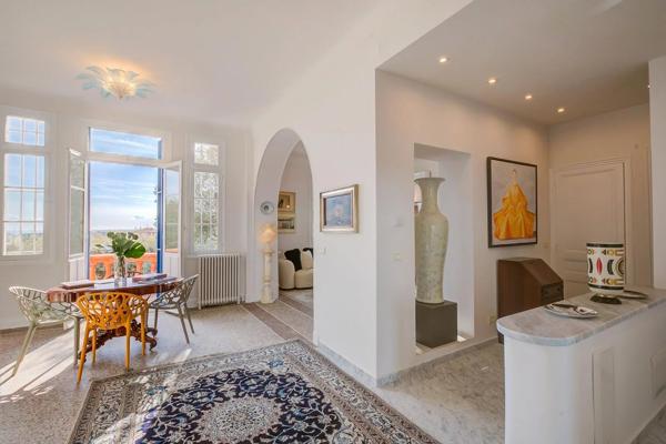 Villa de charme avec piscine, aux portes de Monaco, dans un environnement privilégiée