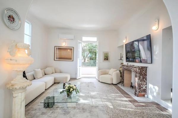 Villa de charme avec piscine, aux portes de Monaco, dans un environnement privilégiée