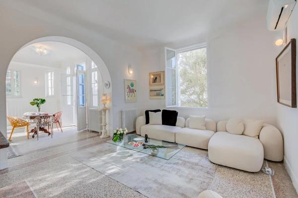Villa de charme avec piscine, aux portes de Monaco, dans un environnement privilégiée