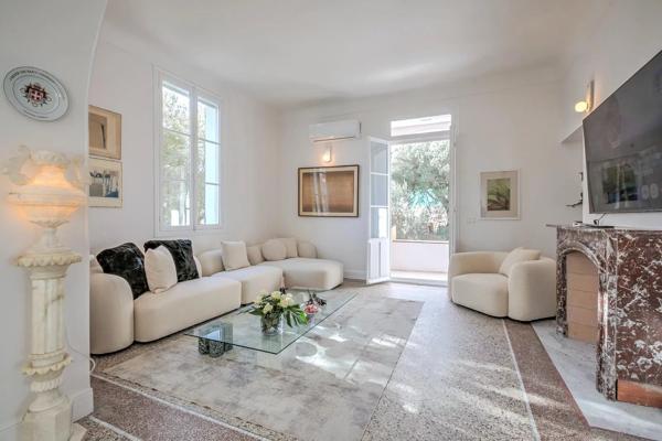 Villa de charme avec piscine, aux portes de Monaco, dans un environnement privilégiée