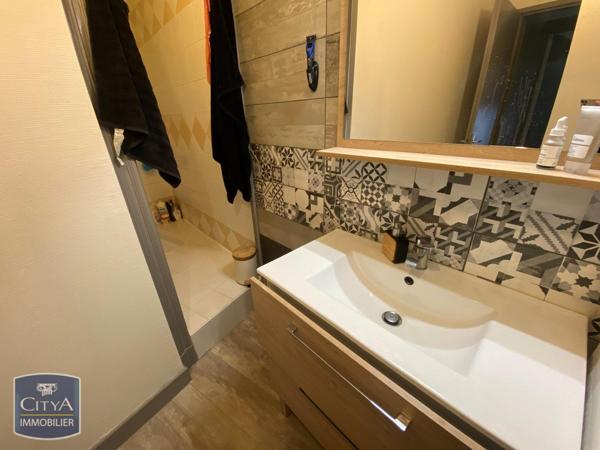 Appartement à louer 4 pièces 90.76m²