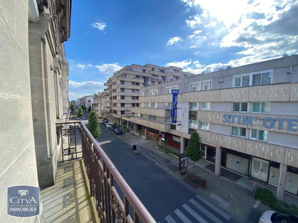 Appartement à louer 4 pièces 90.76m²