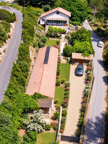 Maison familiale 152 m² + studio à louer de 32m2 + garage de 43m2 sur un terrain de 873 m² – Calme absolu