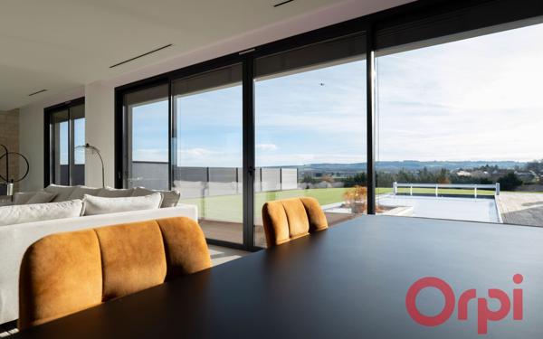 Maison à vendre    4 pièces • 190 m2 Creuzier-le-Vieux