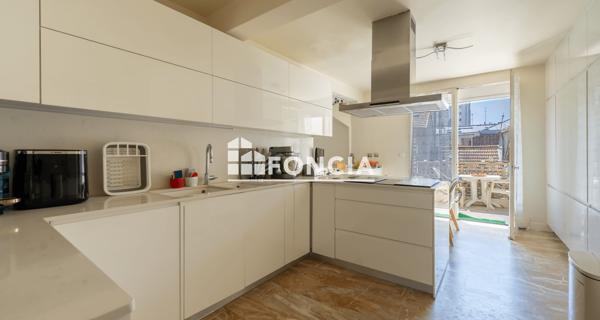 À vendre Maison 5 pièces 138 m² - Paris 75019