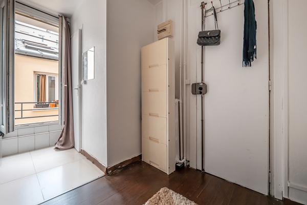 Appartement Paris 1 pièce(s) 10,50 m2