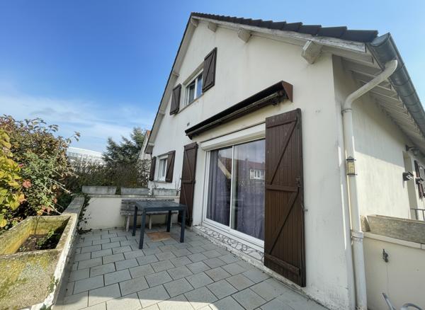 Maison à vendre à Luce - 5 pièces avec jardin