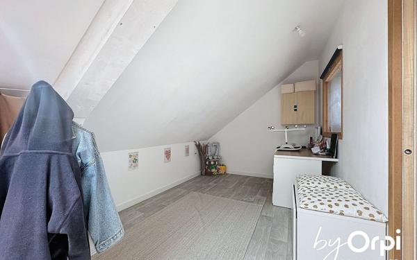 Maison à vendre    4 pièces • 83,01 m2 Montluçon