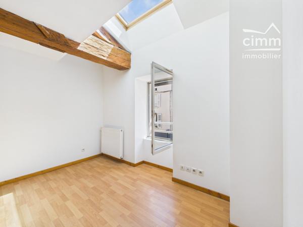 38140 - RIVES / Centre ville