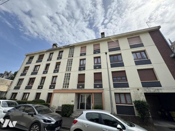 LISIEUX au rez-de-chaussée d'une rue et d'une résidence calmes Appartement 87m², 2 chambres + garage