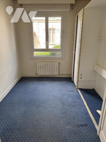 LISIEUX au rez-de-chaussée d'une rue et d'une résidence calmes Appartement 87m², 2 chambres + garage