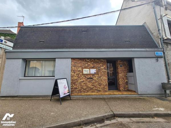 Local à usage professionnel