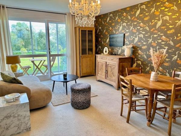 Très beau 3 PIECES EN REZ DE CHAUSSEE