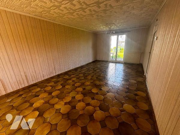 Maison familiale avec garage et jardin – Idéal premier achat ou investissement !