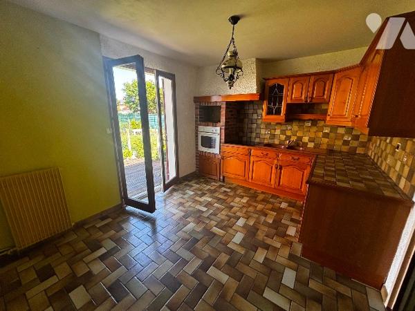 Maison familiale avec garage et jardin – Idéal premier achat ou investissement !
