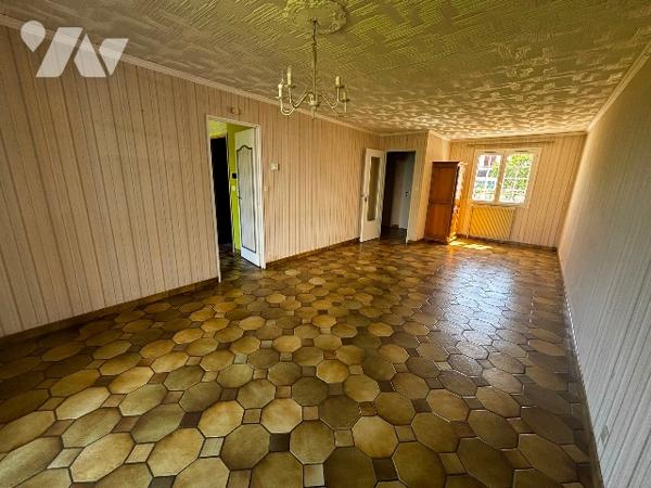 Maison familiale avec garage et jardin – Idéal premier achat ou investissement !